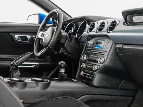 Used 2017 Ford Mustang GT image 23