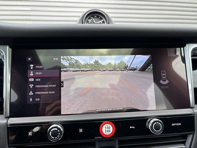 Certified 2026 Porsche Macan AWD/4WD image 20