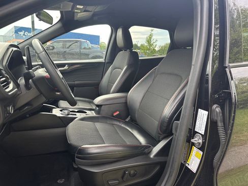 Used 2023 Ford Escape ST-Line w/ Tech Pack #1 image 6