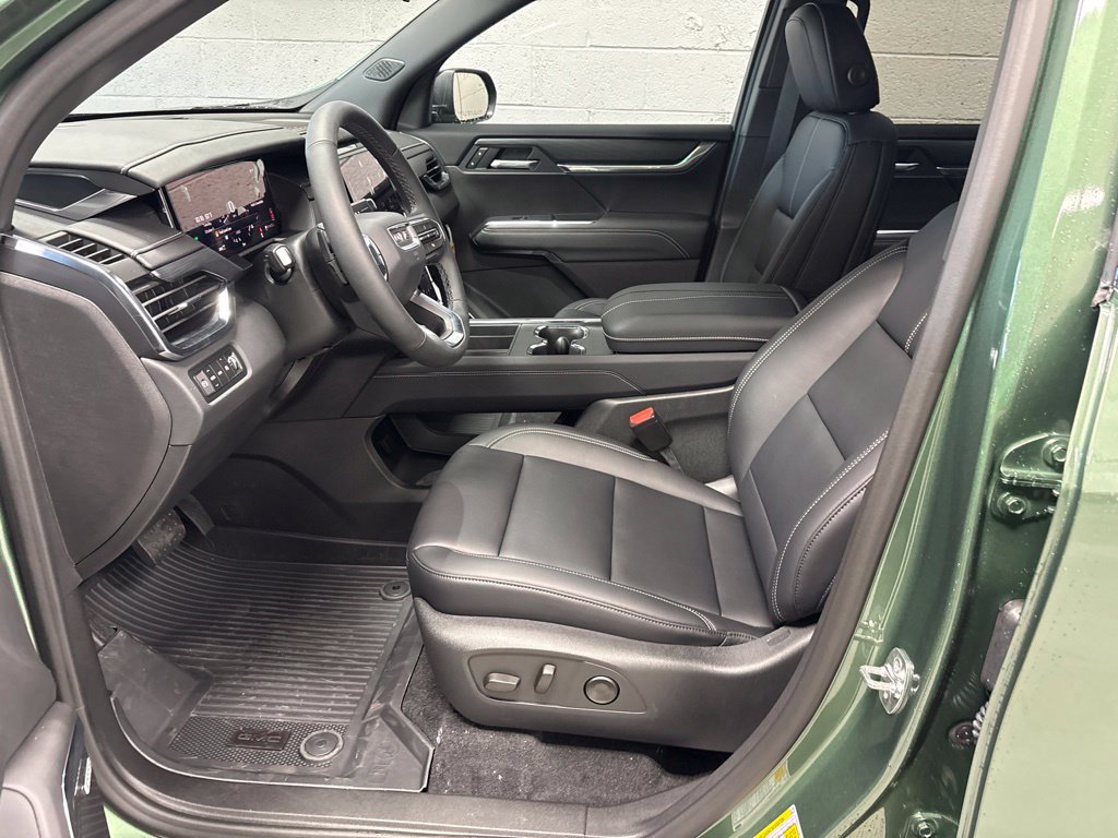 New 2027 GMC Acadia Elevation w/ Black Edition AWD/4WD image 16
