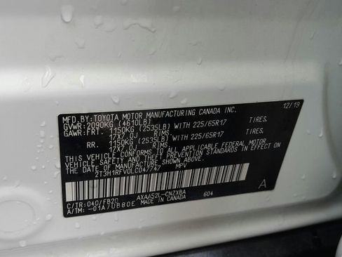 Used 2020 Toyota RAV4 LE image 17