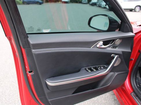 Used 2021 Kia Stinger GT2 RWD image 10
