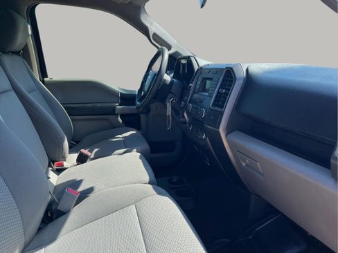 Used 2017 Ford F150 XLT w/ Trailer Tow Package image 31