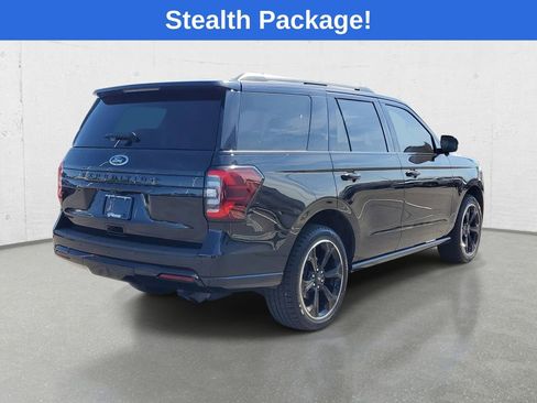 Used 2023 Ford Expedition Limited AWD/4WD image 7