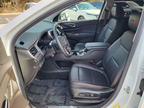 Used 2023 GMC Acadia AT4 w/ Technology Package image 12