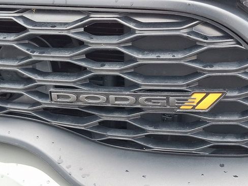 Used 2023 Dodge Durango R/T w/ Hemi Orange Plus Package AWD/4WD image 9