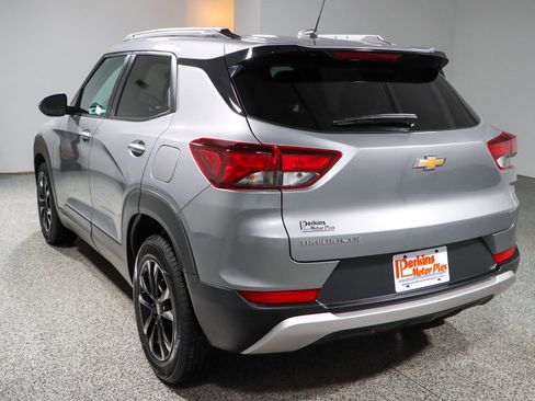 Used 2023 Chevrolet TrailBlazer LT FWD image 9