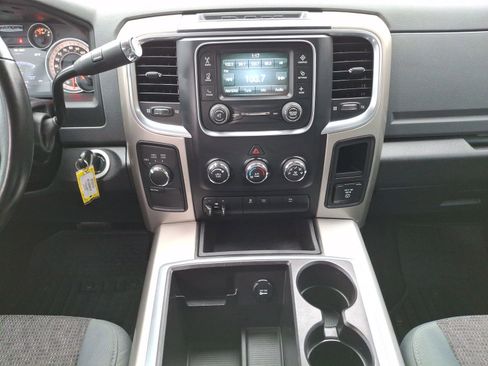 Used 2015 RAM 3500 SLT w/ Luxury Group image 11