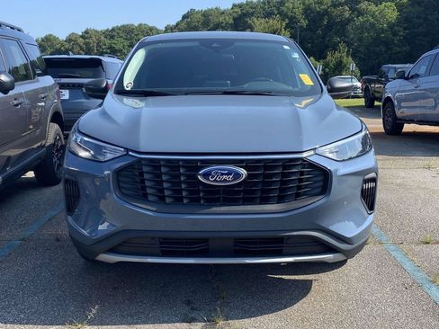 Certified 2024 Ford Escape Active w/ Cold Weather Package FWD image 2