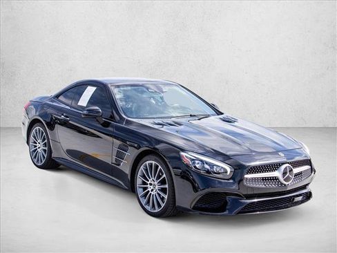 Used 2018 Mercedes-Benz SL 550 image 3