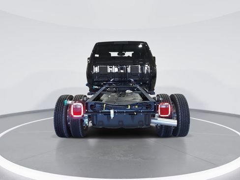 New 2026 RAM 4500 Tradesman w/ Chrome Appearance Group AWD/4WD image 7