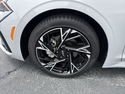 Used 2025 Kia K5 GT-Line w/ GT-Line Premium Package FWD image 11