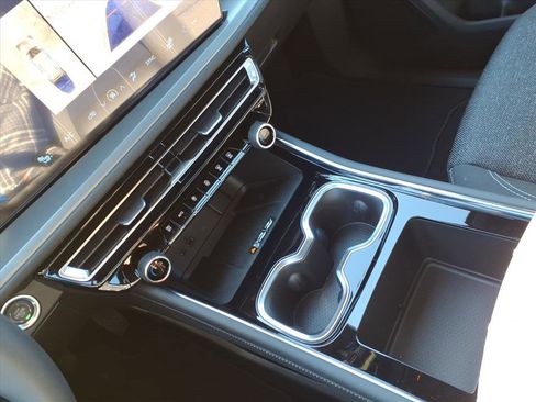 New 2026 Chevrolet Traverse LT w/ Driver Confidence Package image 17