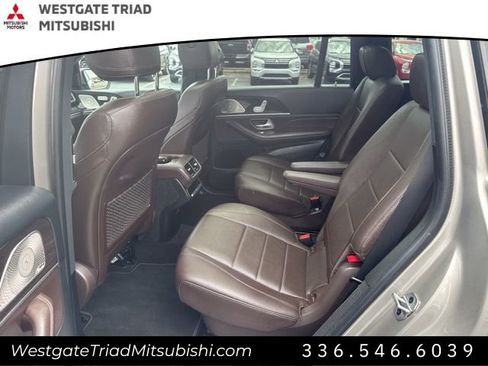 Used 2021 Mercedes-Benz GLS 450 4MATIC image 25