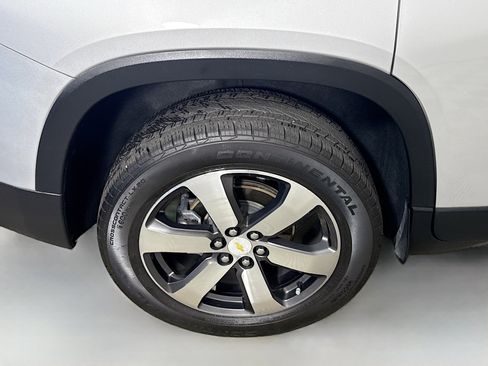 Used 2020 Chevrolet Traverse LT w/ LT Premium Package image 33