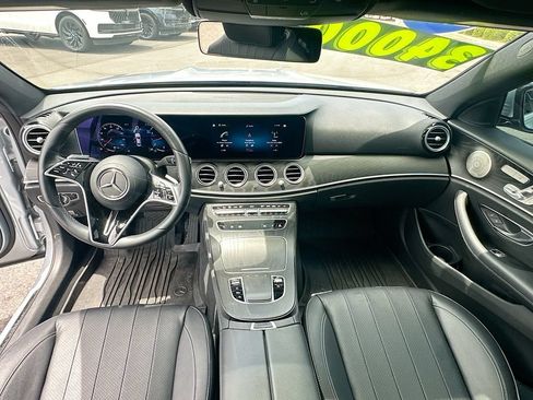 Used 2022 Mercedes-Benz E 350 Sedan w/ AMG Line Exterior image 3