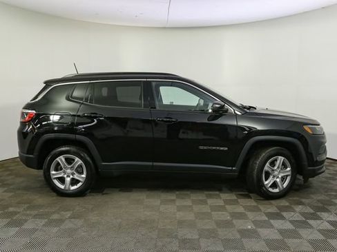 Used 2023 Jeep Compass Latitude w/ Convenience Group AWD/4WD image 15