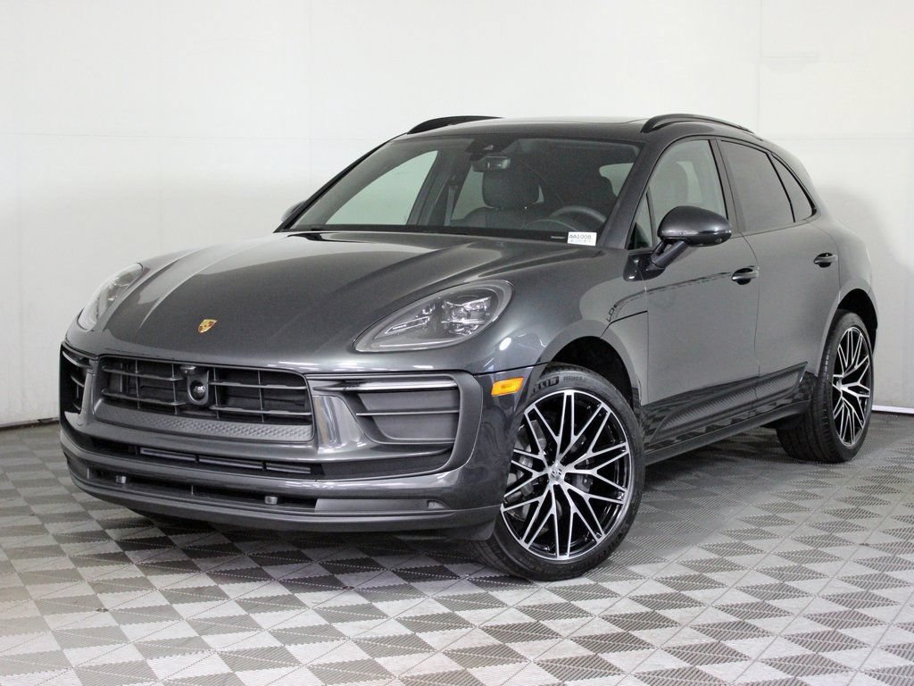 Certified 2026 Porsche Macan AWD/4WD image 1