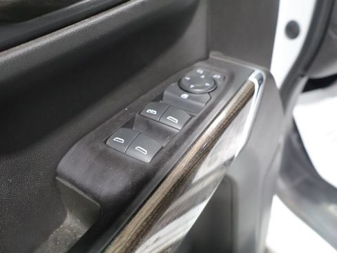 Used 2019 Chevrolet Silverado 1500 LT Trail Boss AWD/4WD image 14