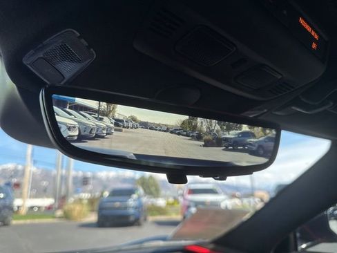 Used 2024 Chevrolet Corvette Stingray Premium Cpe w/ Z51 Performance Package image 30