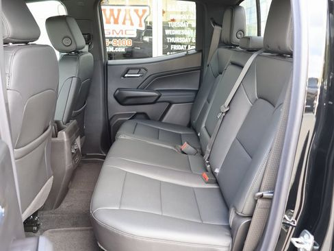 New 2026 Chevrolet Colorado LT w/ LT Convenience Package image 23