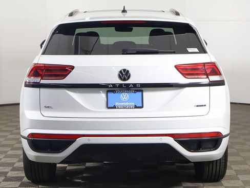 Used 2023 Volkswagen Atlas Cross Sport SEL R-Line AWD/4WD image 15