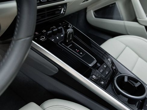 Certified 2021 Porsche 911 Turbo S AWD/4WD image 26
