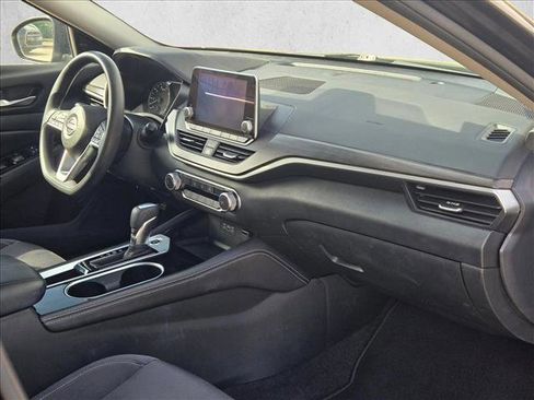 Used 2023 Nissan Altima 2.5 SV FWD image 19