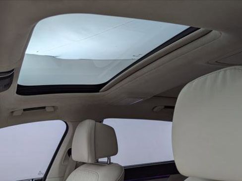 Used 2018 BMW 740i xDrive image 30