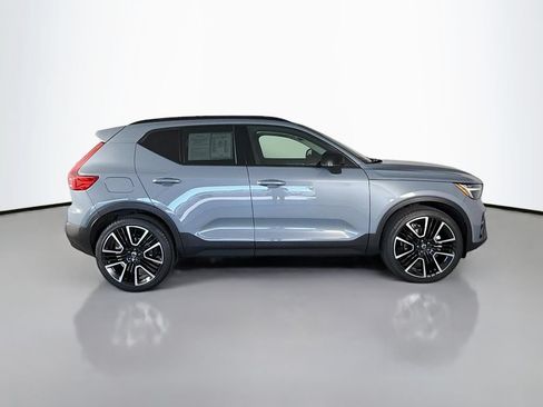 Certified 2023 Volvo XC40 B5 Ultimate AWD/4WD image 8