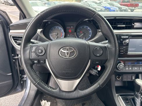 Used 2016 Toyota Corolla S FWD image 12