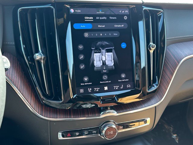 Certified 2023 Volvo XC60 B6 Ultimate w/ Protection Package Premier AWD/4WD image 21