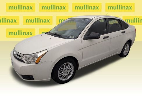 Used 2011 Ford Focus SE image 11