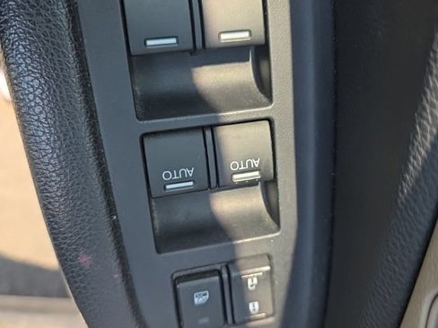 Used 2017 Honda Pilot EX-L image 12