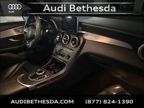 Used 2019 Mercedes-Benz GLC 300 4MATIC image 12