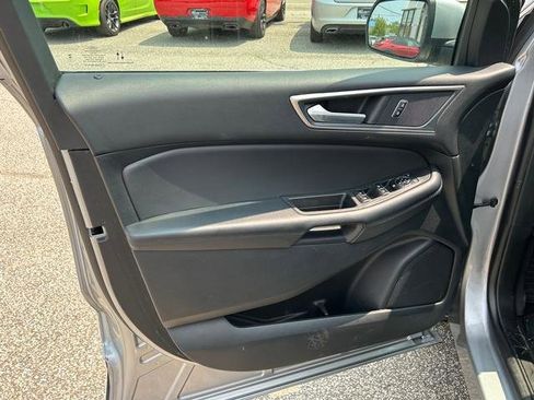 Used 2024 Ford Edge SEL image 10