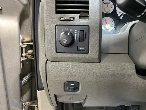 Used 2007 Dodge Ram 1500 Truck SLT RWD image 11