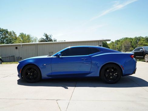 Used 2016 Chevrolet Camaro LT w/ Technology Package image 17