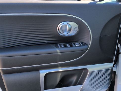 Used 2026 Hyundai Ioniq 9 Limited image 14