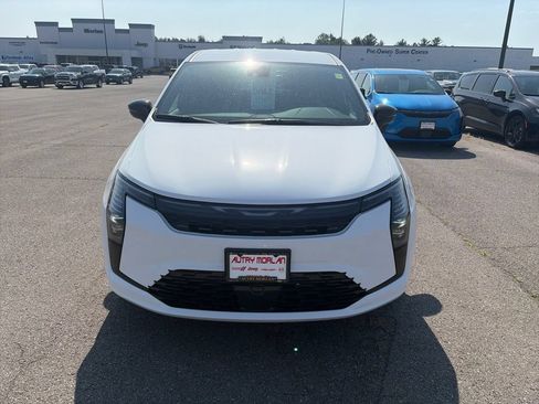 New 2027 Chrysler Pacifica Select FWD image 9