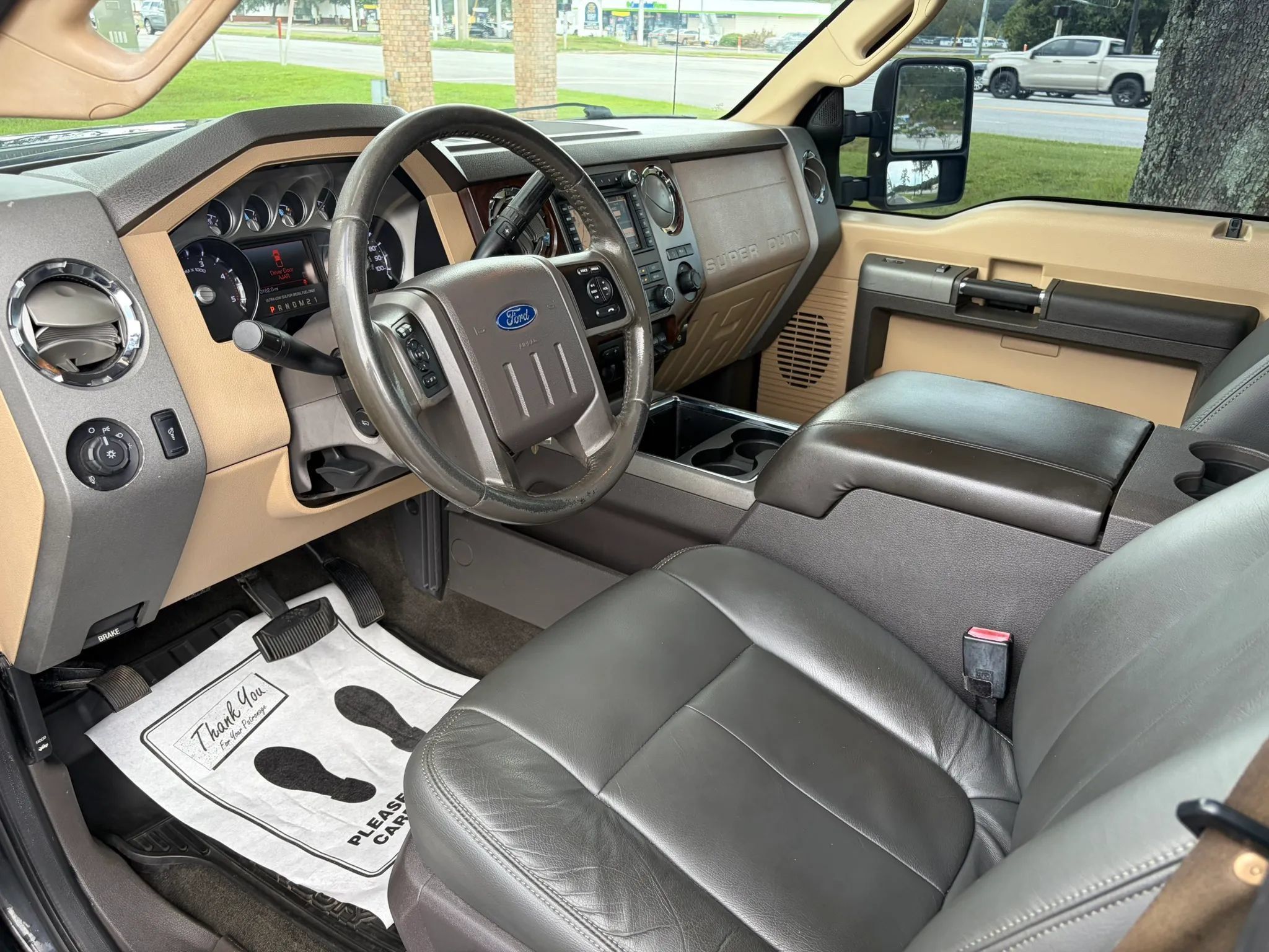 Used 2011 Ford F350 Lariat w/ Lariat Ultimate Pkg AWD/4WD image 13