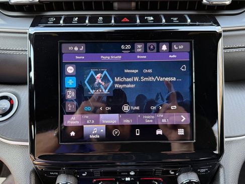 New 2026 Jeep Grand Cherokee Laredo X image 23