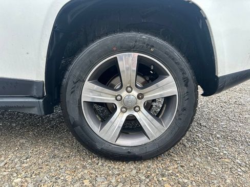 Used 2016 Jeep Compass High Altitude AWD/4WD image 8