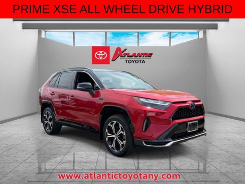 Used 2022 Toyota RAV4 XSE w/ Weather Package AWD/4WD image 1