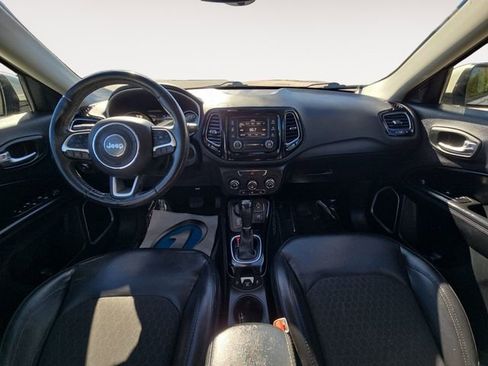 Used 2018 Jeep Compass Latitude image 10