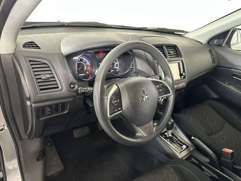 Used 2025 Mitsubishi Outlander Sport ES AWD/4WD image 12