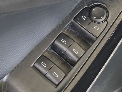 Used 2025 Chevrolet Equinox LT image 21