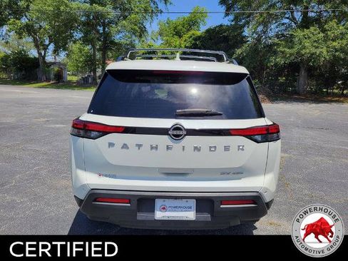 Used 2022 Nissan Pathfinder SV AWD/4WD image 5