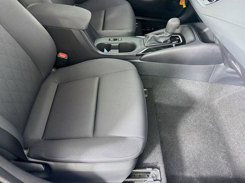 Used 2025 Toyota Corolla LE FWD image 36