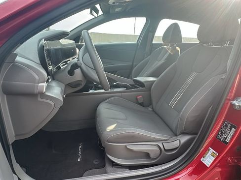 Certified 2024 Hyundai Elantra SEL FWD image 4